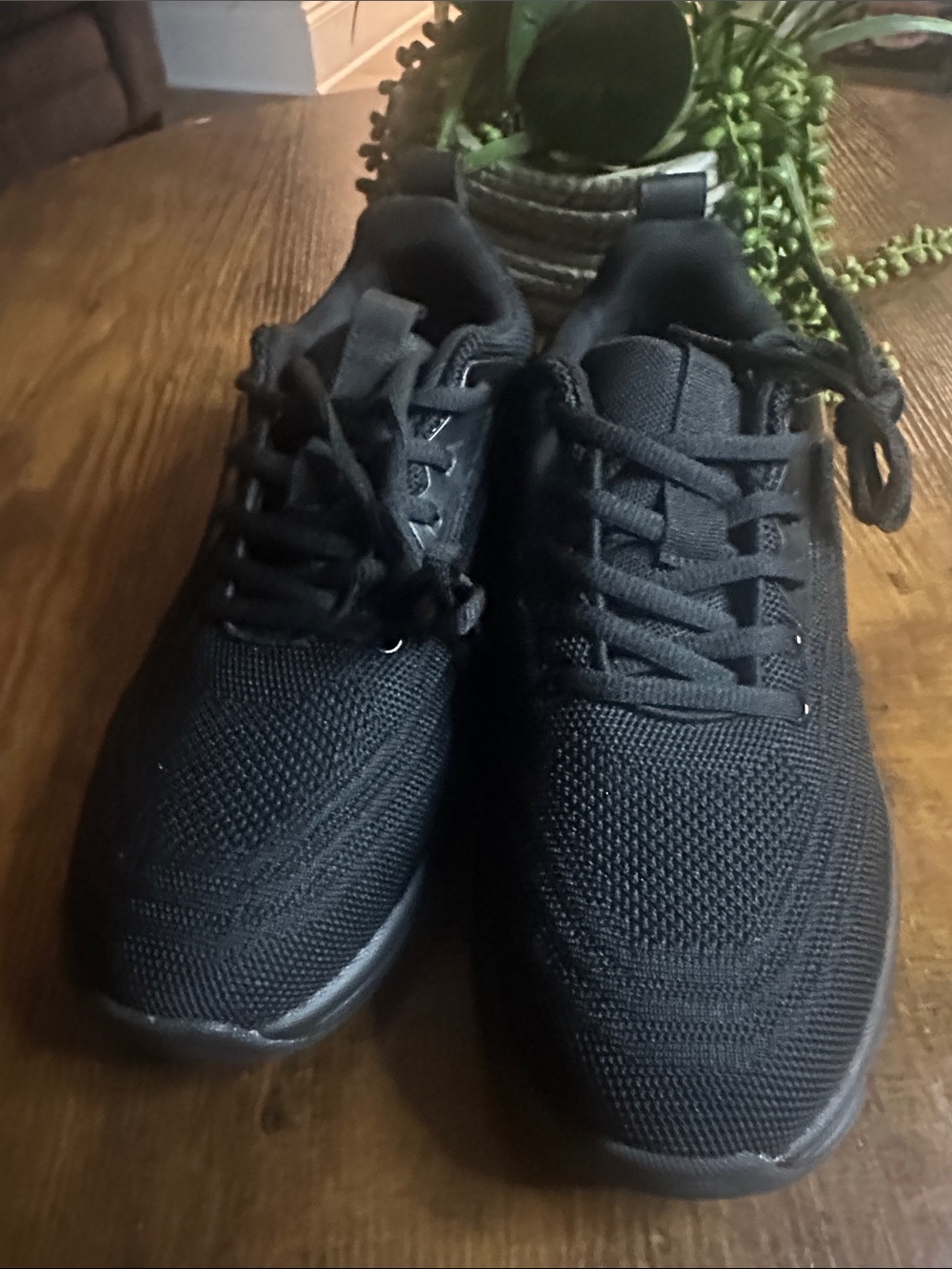 Men's Black Athletic Trainers with Cushioned Support